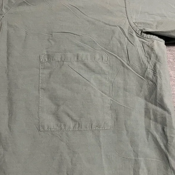 Standard Textile Basic Grey/ Green Scrub Top - Size M - Picture 2 of 4